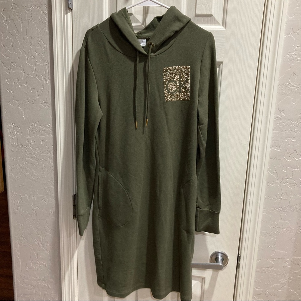 Calvin Klein Green Hoodie Loungewear with Gold Logo